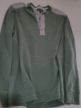 Banana Republic Olive Green Long-Sleeve Henley with Light Gray Trim